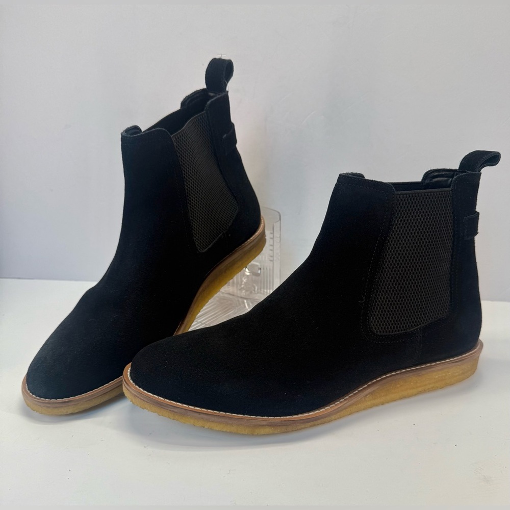 Reserved Footwear Black suede Chukka Boots with Tan rubber Sole men’s size 11